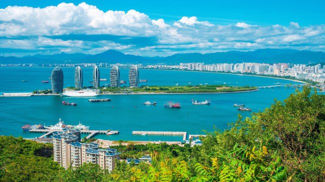 Названы товары, которые беспошлинно можно покупать на острове Хайнань - «Семья»