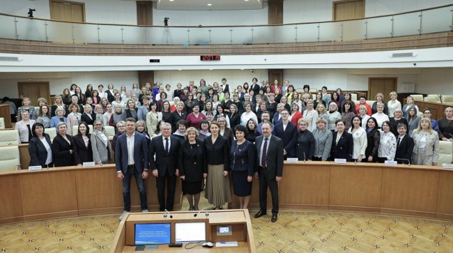 Около 400 общественниц Свердловской области собрал форум женского движения - «Семья»