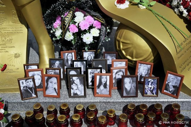 РИА Новости: в ЛНР похоронили всех погибших при атаке ВСУ на Старобельск - «Мой папа знает»
