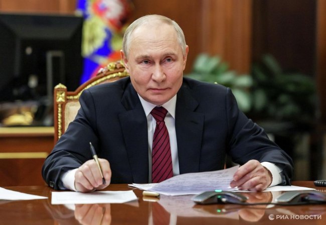 Боуз удивился решению Путина пообщаться с жителями на улицах Новосибирска - «Мой папа знает»